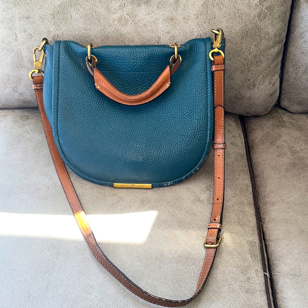 Marc Jacobs crossbody teal leather bag with brown straps and gold hardware